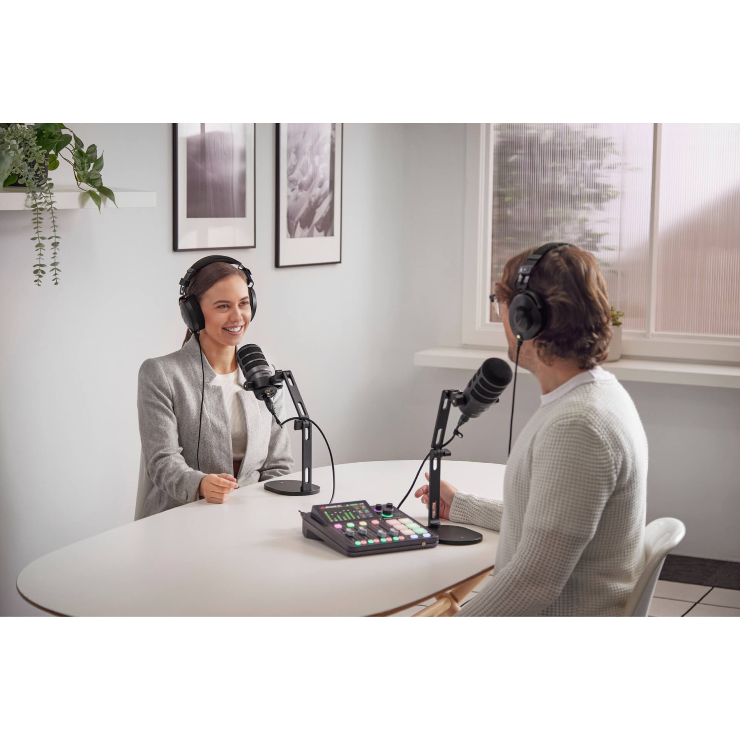 Rode PodMic USB | Mikrofon dynamiczny do podcastów, streamingu, USB-C, XLR Rode - 10