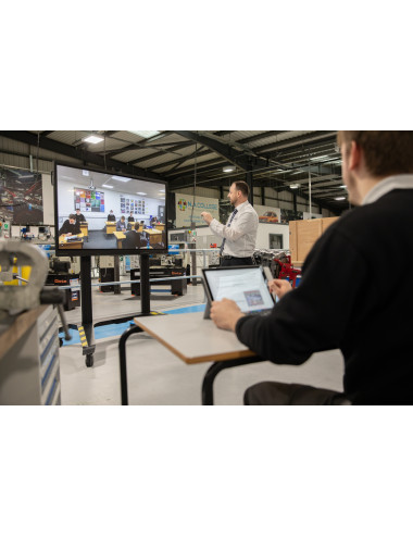 Clevertouch IMPACT Plus2 65" | Dotykowy monitor interaktywny 4K, Android 11, Microsoft 365, WiFi, 400 cd/m2 Clevertouch - 9