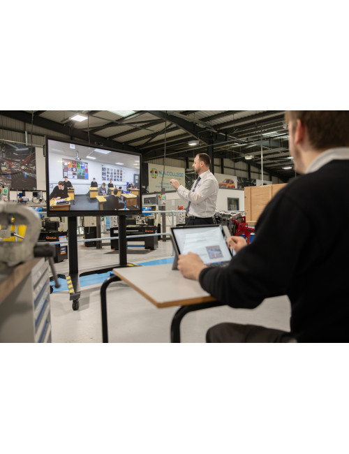 Clevertouch IMPACT Plus2 65" | Dotykowy monitor interaktywny 4K, Android 11, Microsoft 365, WiFi, 400 cd/m2 Clevertouch - 9