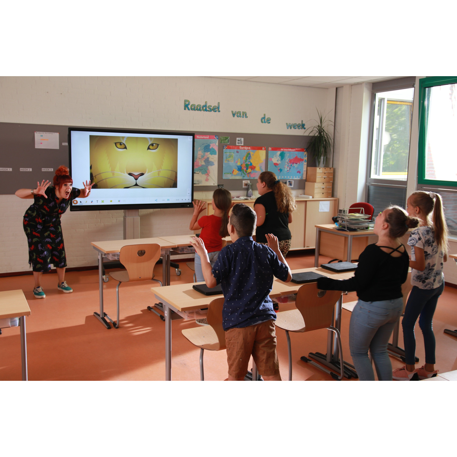 Clevertouch IMPACT Plus2 65" | Dotykowy monitor interaktywny 4K, Android 11, Microsoft 365, WiFi, 400 cd/m2 Clevertouch - 7