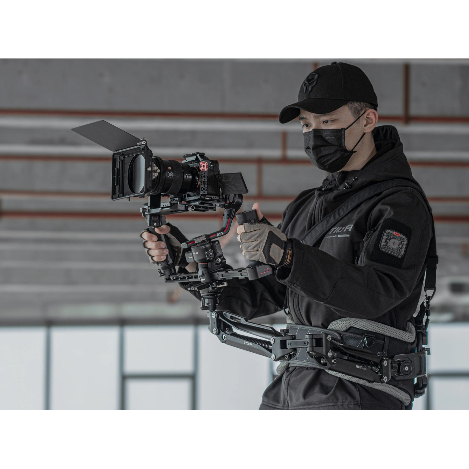 Tilta Float Dual Handle Support System (GSS-T03) | Ramię i kamizelka do gimbali Ronin RS2 i RS3 Pro Tilta - 3