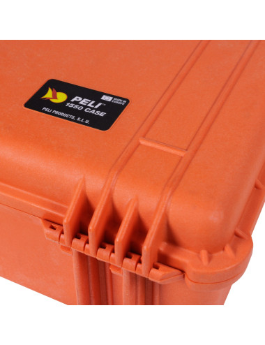 Peli 1550 Protector Case | Walizka transportowa bez wypełnienia, wym. zewn. 52 x 43 x 21 cm, IP67, STANAG 4280, MIL C-4150J Peli