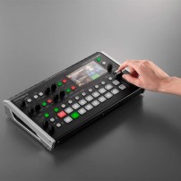 Roland V-8HD | Mikser wideo FullHD, 8-kanałowy, HDMI, Multiview, skalery, synchronizator klatek, zdalna kontrola Roland - 9