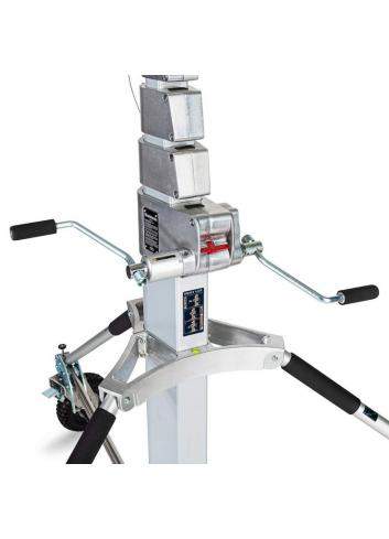 Avenger B7057FF (Long John Silver) | Stalowy statyw oświetleniowy z kółkami i hamulcami, wysokość 578 cm, udźwig 120 kg Avenger 