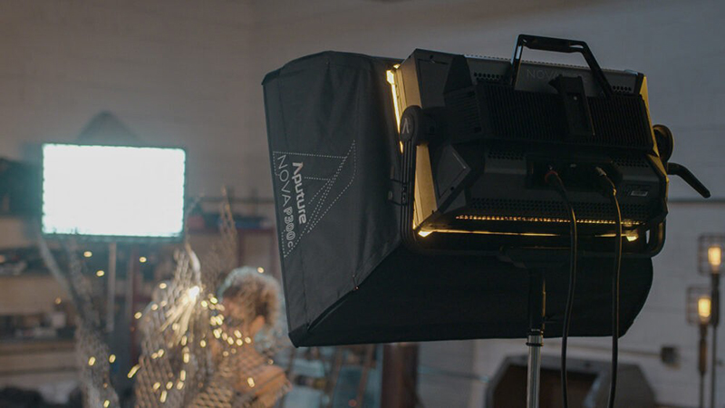Softbox - grid i tkanina dyfuzyjna po zamontowaniu